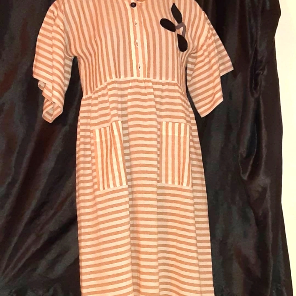 Venera Arapu (y) or petite dress